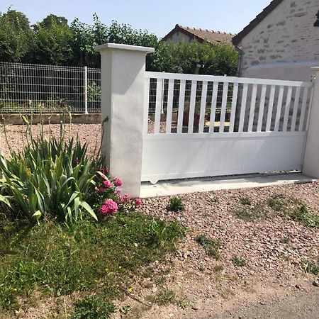 Studio 11M2 Magny-Cours Buitenkant foto