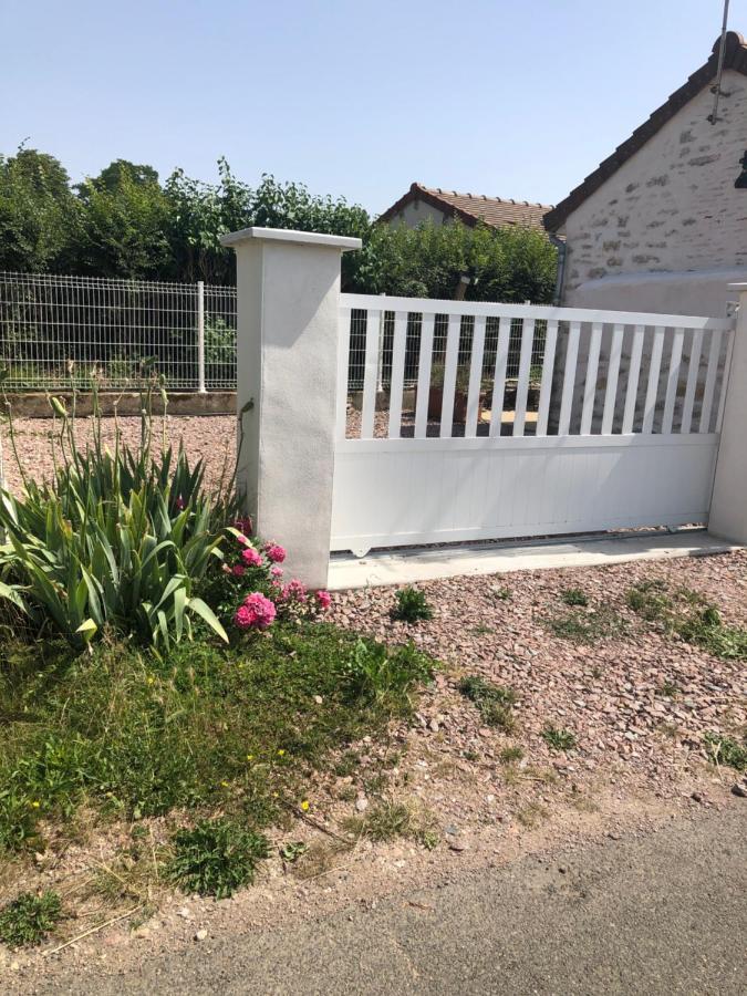 Studio 11M2 Magny-Cours Buitenkant foto