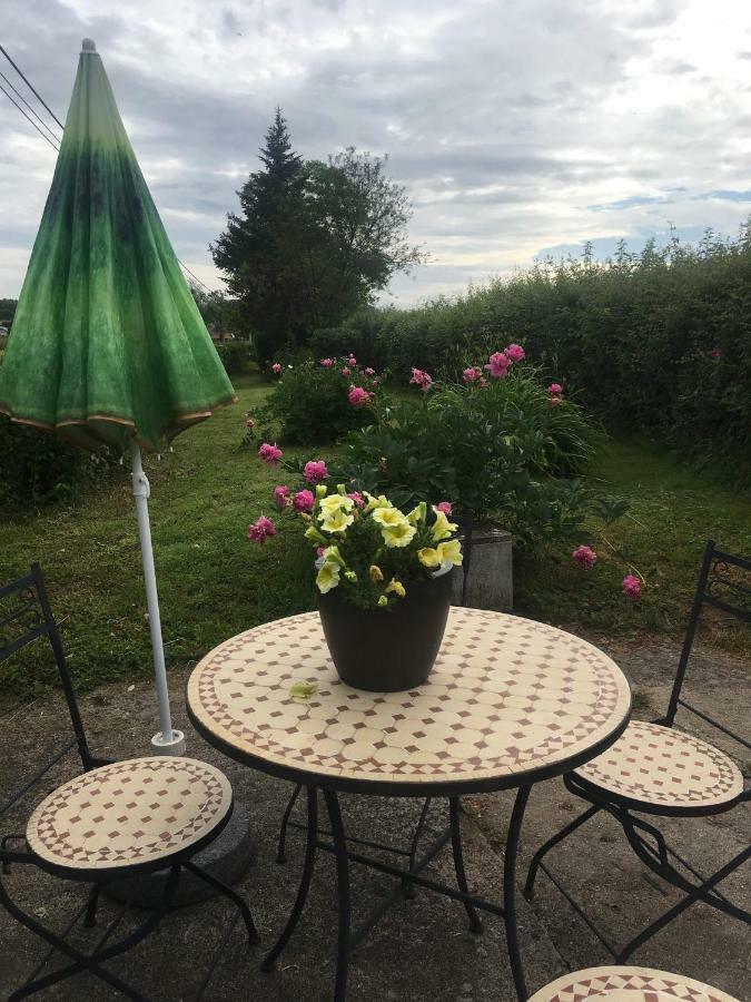 Studio 11M2 Magny-Cours Buitenkant foto